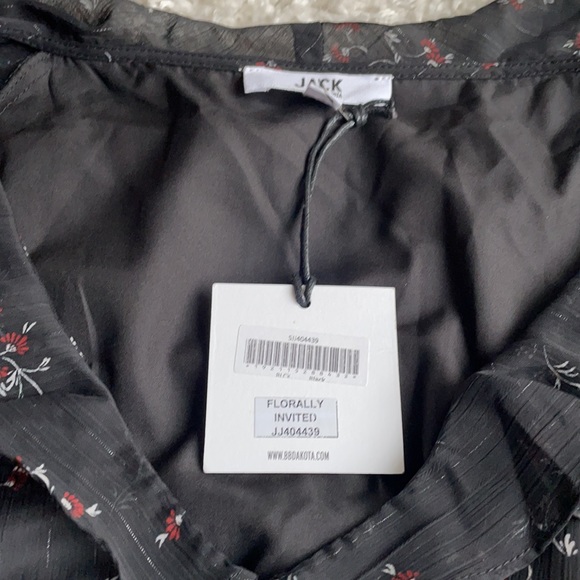 NWT Jack by BB Dakota Black Ditsy Floral Blouse - Picture 3 of 8